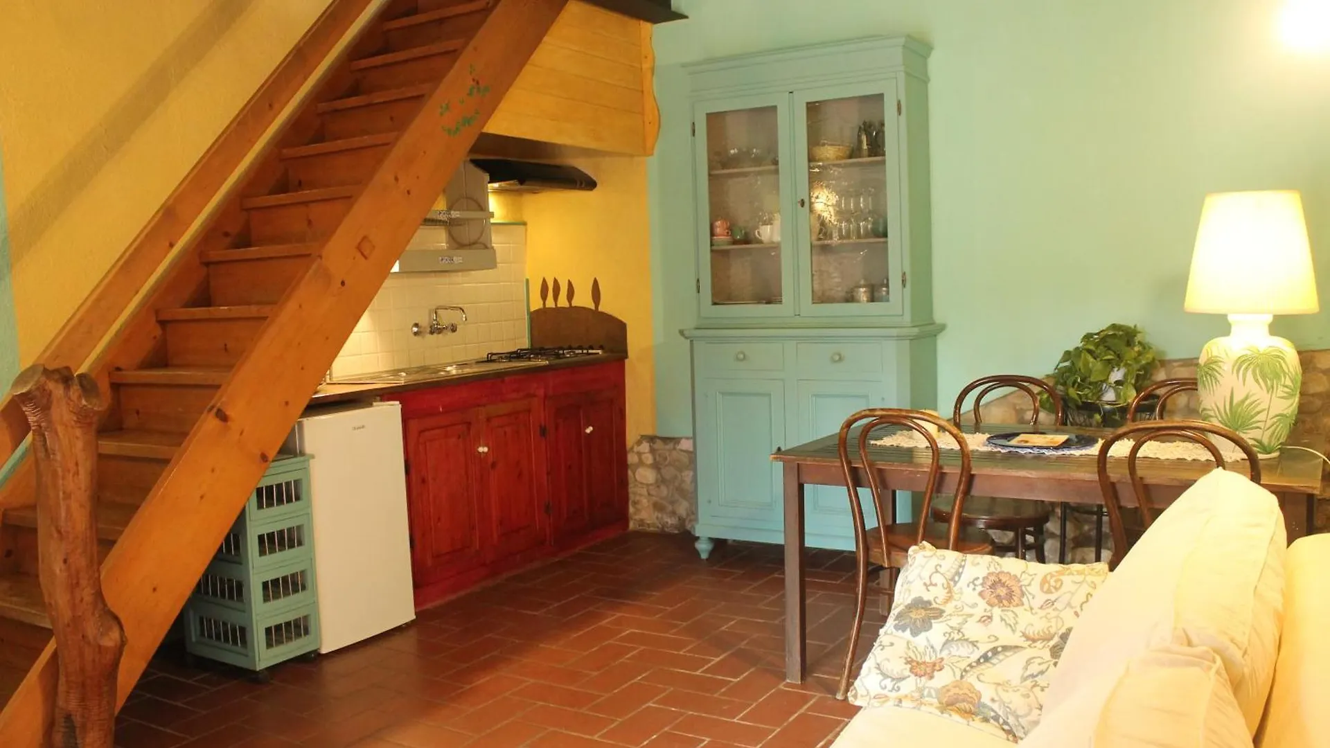 Agriturismo & Winery Il Bacio Farm stay Tavarnelle Val di Pesa
