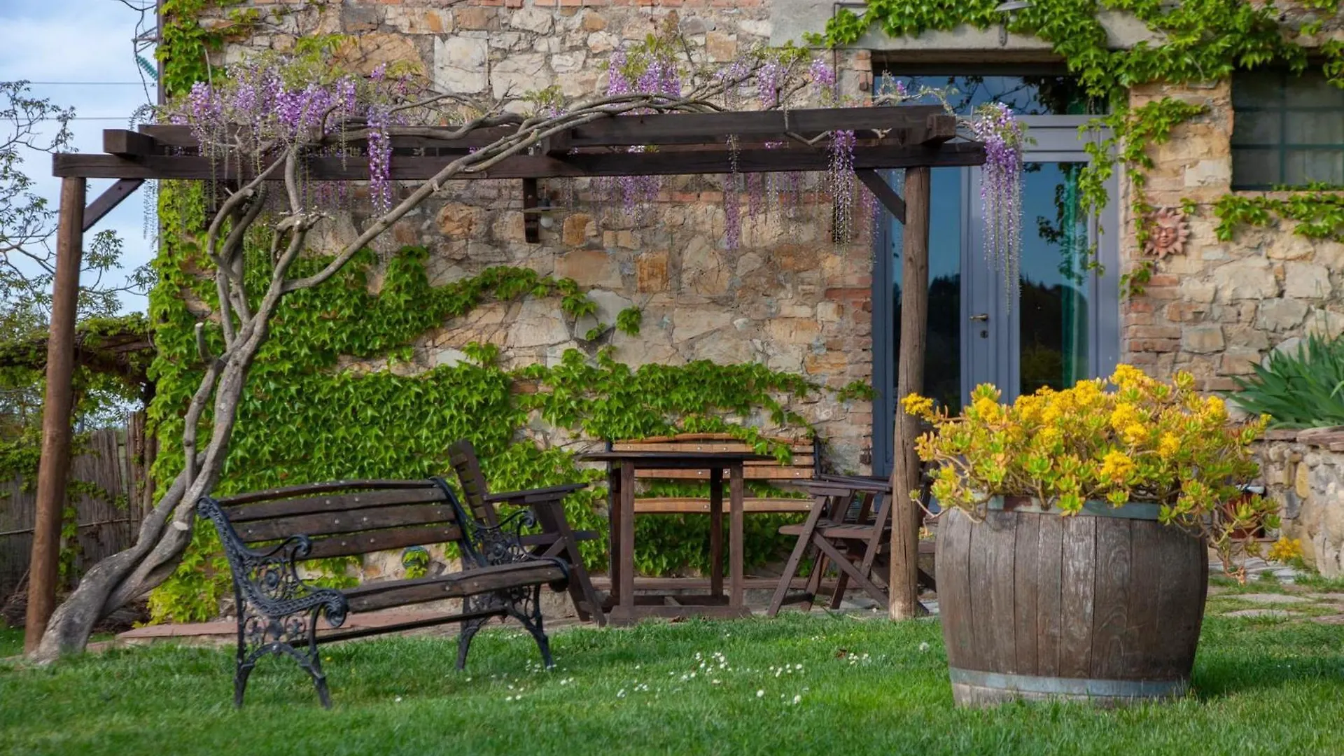 Agriturismo & Winery Il Bacio Tavarnelle Val di Pesa Vakantieboerderij