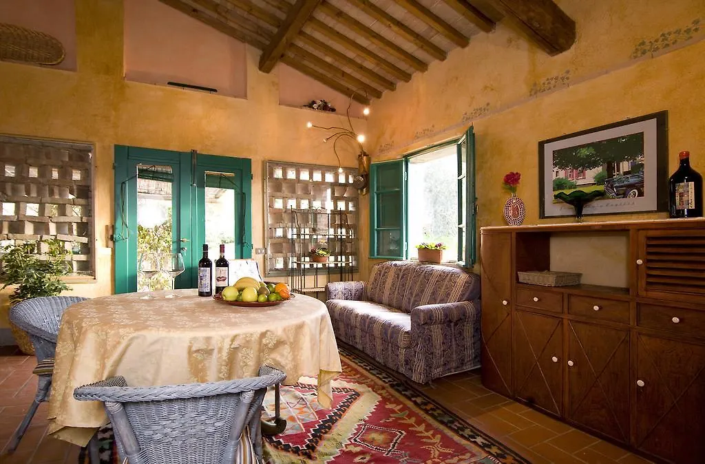 Alojamento de Turismo Rural Agriturismo & Winery Il Bacio Tavarnelle Val di Pesa